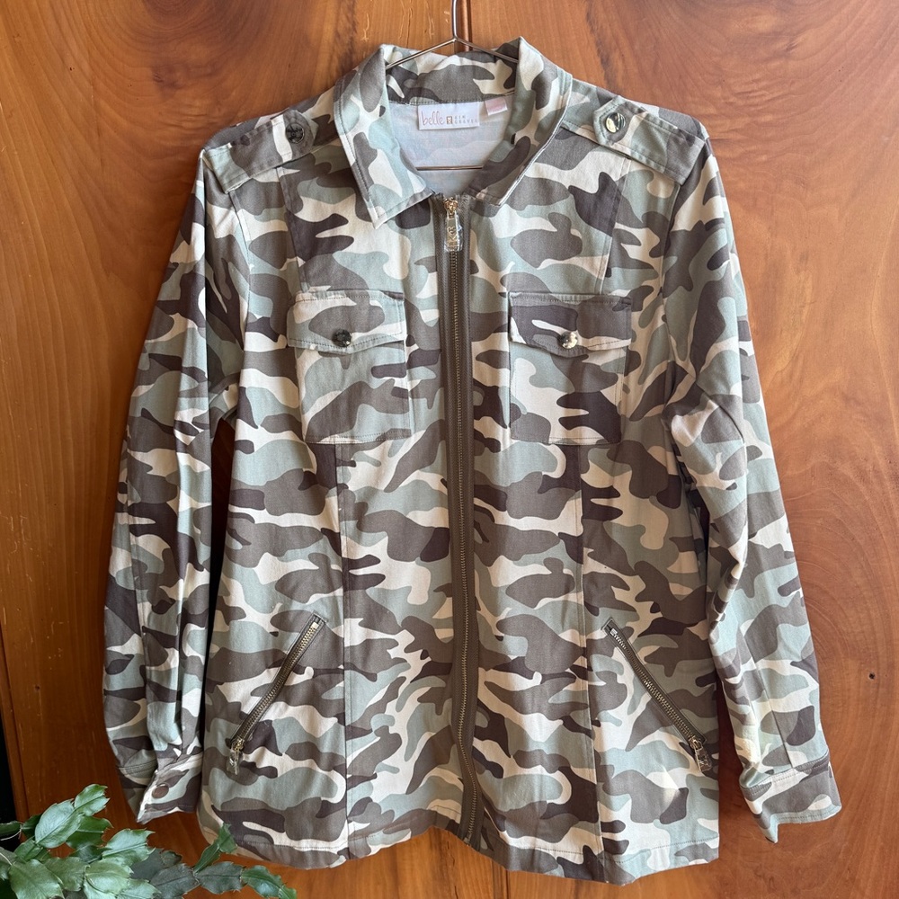 NWOT Belle by Kim Gravel Camouflage Zip-Up Shirt Jacket Shacket